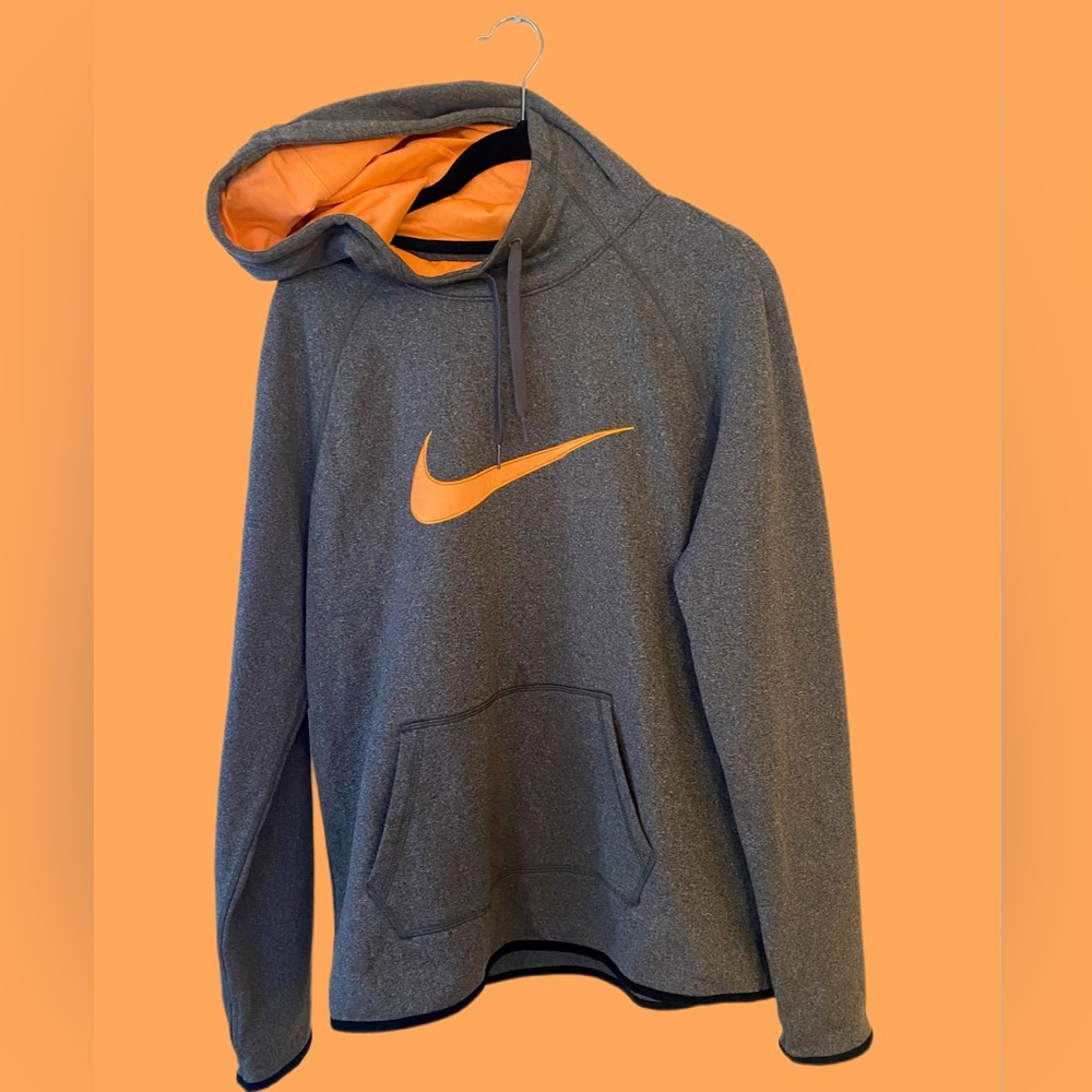 Nike Women’s Pullover Exercise Hoodie